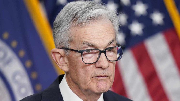Bitcoin rises above $84K as investors write for the next move in FED