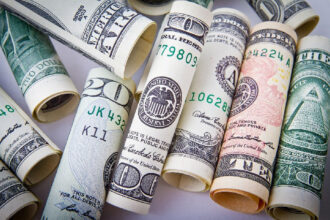 VC Dollar's AI lead over Crypto increased in Q1'25, is this race really important?