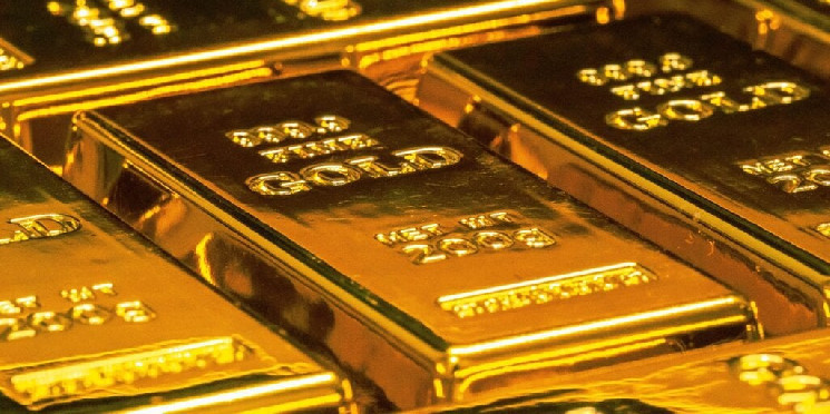 Gold ETFS won the Asset Race with Bitcoin Fund.