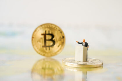 American politicians are doing very suspicious crypto trade