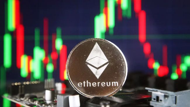 Ethereum price struggle - another breakdown on the horizon?