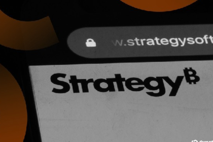 Coinbase and MSTR have broken records and who holds Bitcoin billions of strategy?