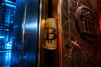 Bitcoin is caught between a $177 billion risk-on boom and the return of Fed rate-hike fears